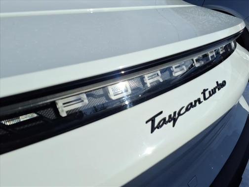 2020 Porsche Taycan Turbo S