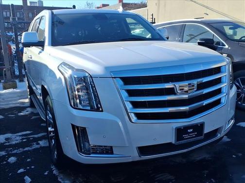 2020 Cadillac Escalade Luxury