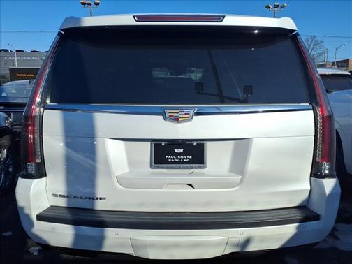 2020 Cadillac Escalade Luxury