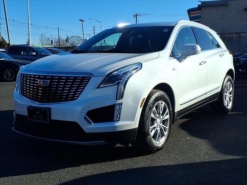 2022 Cadillac XT5 Premium Luxury