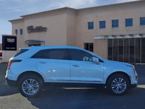 2022 Cadillac XT5 Premium Luxury