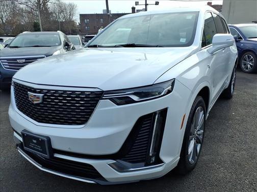 2023 Cadillac XT6 Premium Luxury AWD