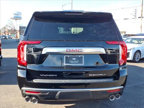 2023 GMC Yukon XL Denali