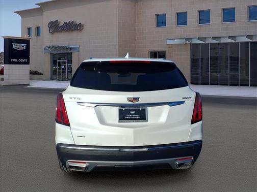 Crystal White Tricoat 2023 Cadillac XT5 Premium Luxury