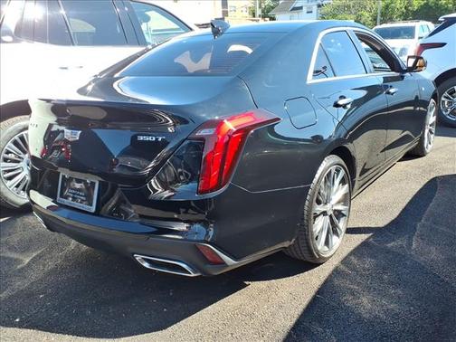 2022 Cadillac CT4 Premium Luxury