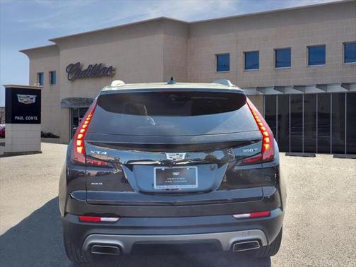 2022 Cadillac XT4 Premium Luxury
