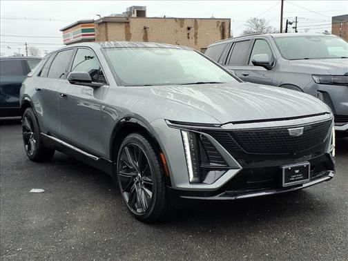 2024 Cadillac LYRIQ V