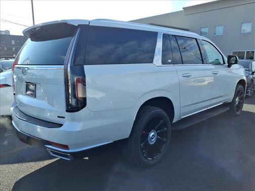 2022 Cadillac Escalade ESV Premium Luxury Platinum