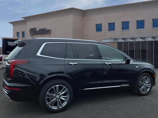 2022 Cadillac XT6 Premium Luxury AWD