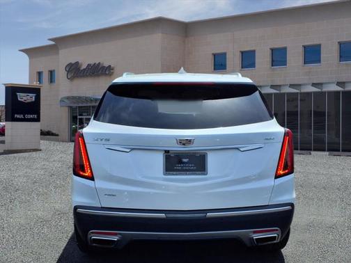 2022 Cadillac XT5 Premium Luxury