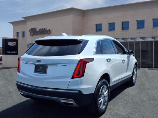 2022 Cadillac XT5 Premium Luxury
