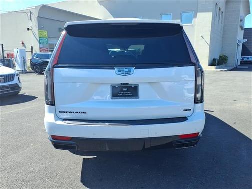 2021 Cadillac Escalade Sport