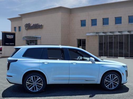 2023 Cadillac XT6 Sport