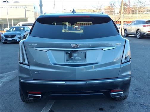 2022 Cadillac XT5 Sport