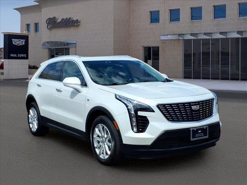 Crystal White Tricoat 2023 Cadillac XT4 Luxury