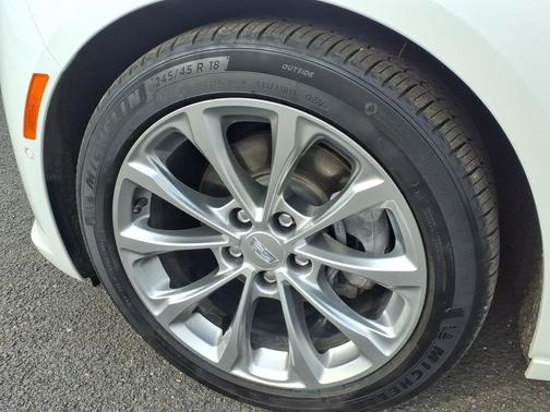 Crystal White Tricoat 2023 Cadillac CT5 Luxury