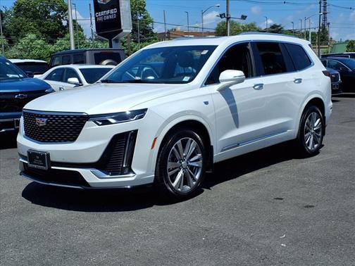 2022 Cadillac XT6 Premium Luxury AWD