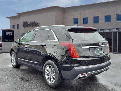 2022 Cadillac XT5 Premium Luxury