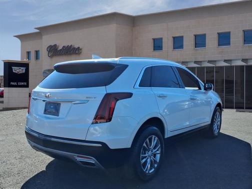 2022 Cadillac XT5 Premium Luxury