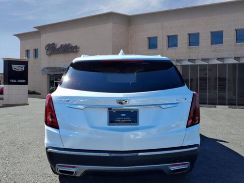 2022 Cadillac XT5 Premium Luxury