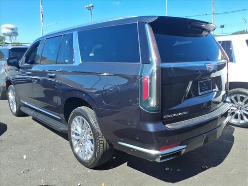 2024 Cadillac Escalade ESV Premium Luxury