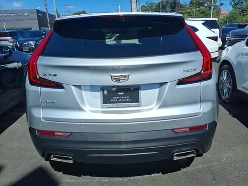 2022 Cadillac XT4 Luxury
