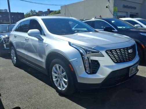2022 Cadillac XT4 Luxury