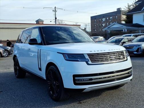 2025 Land Rover Range Rover SE