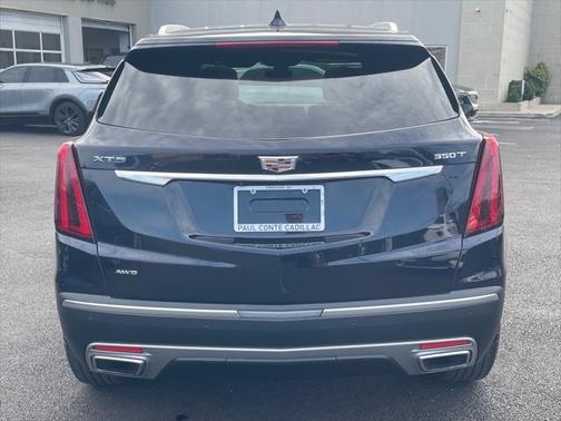 2022 Cadillac XT5 Premium Luxury
