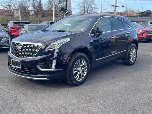 2022 Cadillac XT5 Premium Luxury