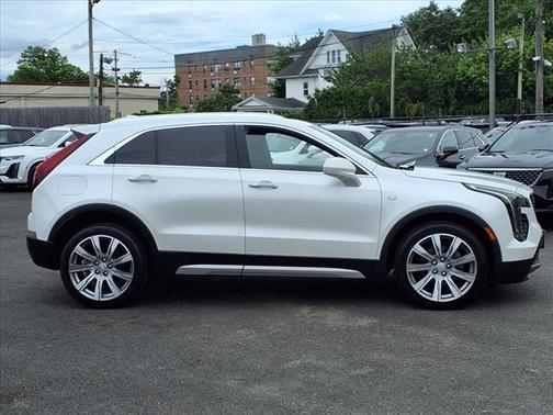 2020 Cadillac XT4 Premium Luxury