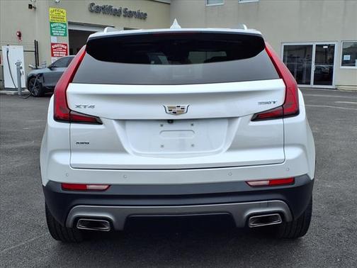 2020 Cadillac XT4 Premium Luxury