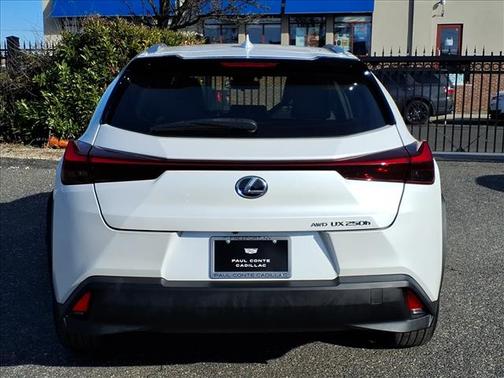 2023 Lexus UX 250h Base