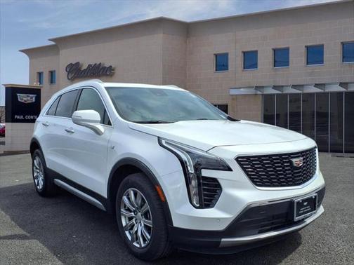 2022 Cadillac XT4 Premium Luxury
