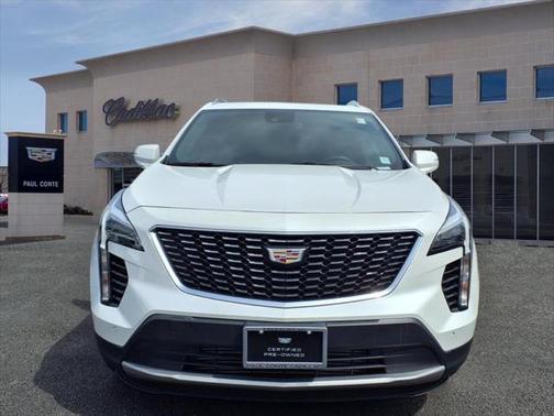 2022 Cadillac XT4 Premium Luxury
