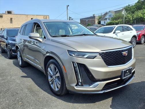2022 Cadillac XT6 Premium Luxury