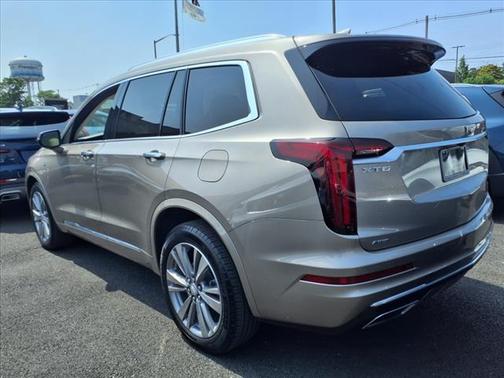2022 Cadillac XT6 Premium Luxury