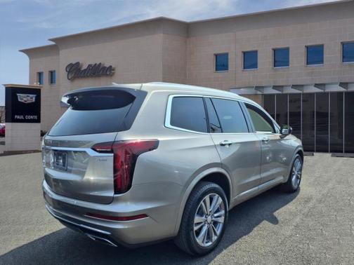 2022 Cadillac XT6 Premium Luxury