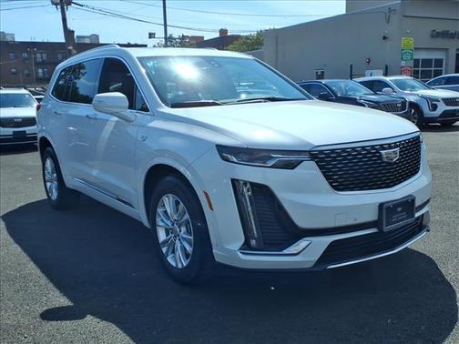 2023 Cadillac XT6 Luxury