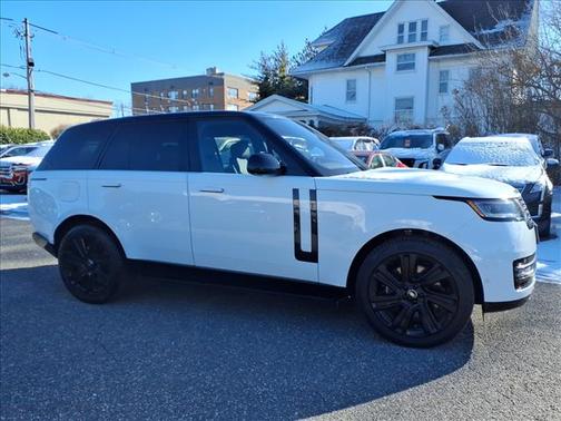 2023 Land Rover Range Rover P530 SE