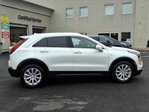 2022 Cadillac XT4 Luxury