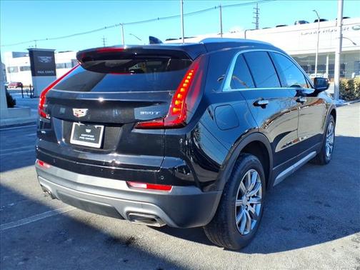 2023 Cadillac XT4 Premium Luxury