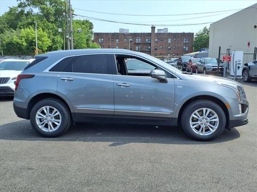 2022 Cadillac XT5 Luxury