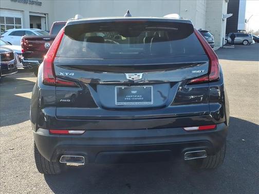 2023 Cadillac XT4 Luxury