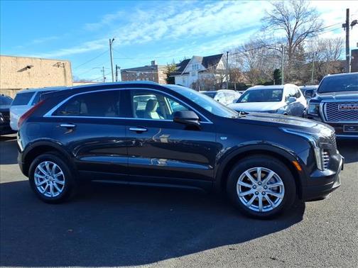 2023 Cadillac XT4 Luxury