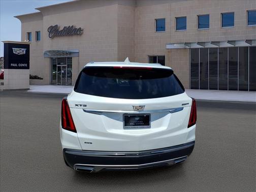 Crystal White Tricoat 2023 Cadillac XT5 Premium Luxury