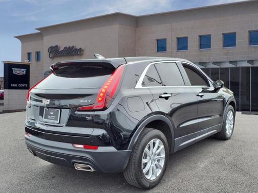 2022 Cadillac XT4 Luxury