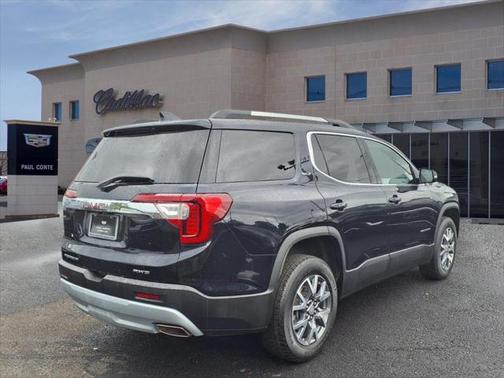 2022 GMC Acadia SLT