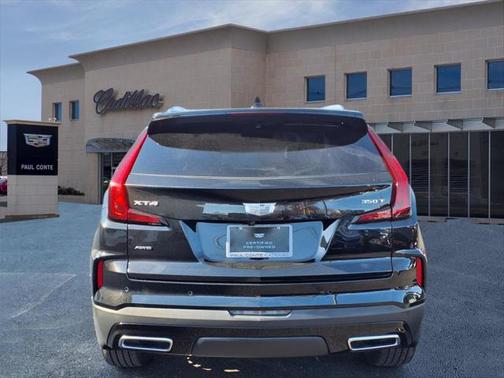 2024 Cadillac XT4 Premium Luxury