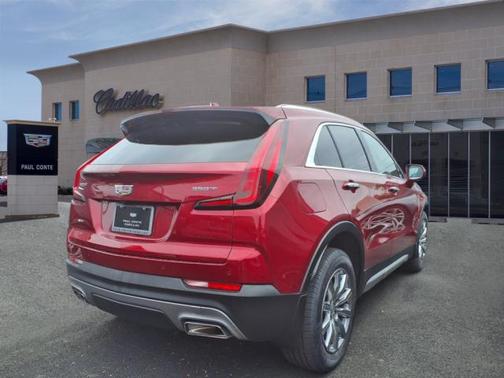 2020 Cadillac XT4 Premium Luxury